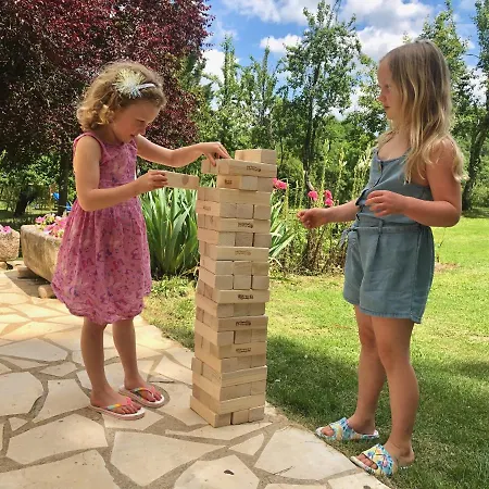 Gites De Montcabirol 度假居