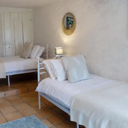 Hameau De Montcabirol - Foix